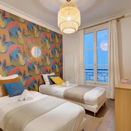 Bnbnook - Chic 3br - Champs-elysees & Eiffel Tower * פריז