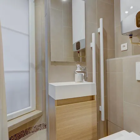 דירה Bnbnook - Chic 3br - Champs-elysees & Eiffel Tower