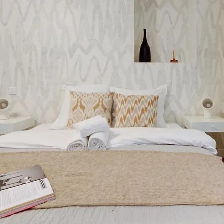 Bnbnook - Chic 3br - Champs-elysees & Eiffel Tower *