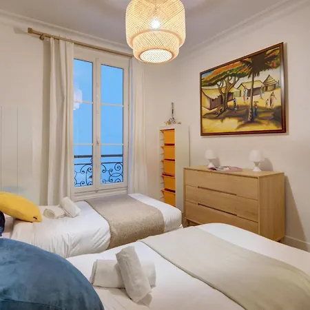 Bnbnook - Chic 3br - Champs-elysees & Eiffel Tower דירה *