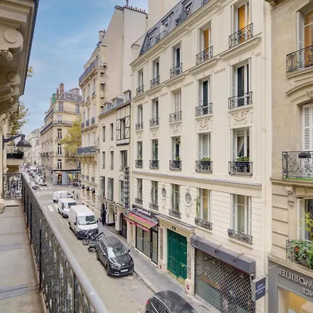 דירה Bnbnook - Chic 3br - Champs-elysees & Eiffel Tower *