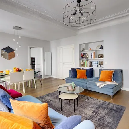 Bnbnook - Chic 3br - Champs-elysees & Eiffel Tower